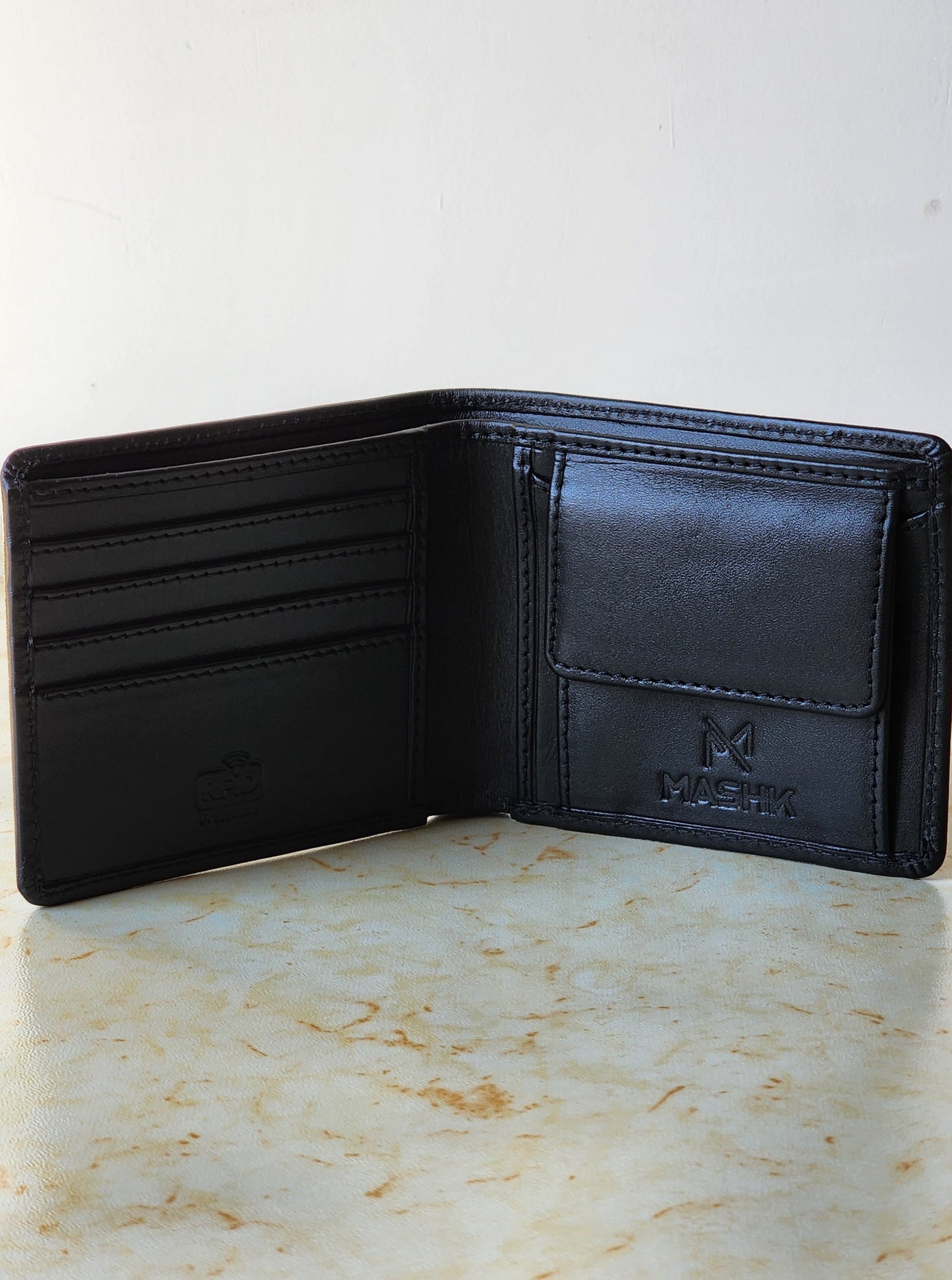 Classic Wallet – Classic Black