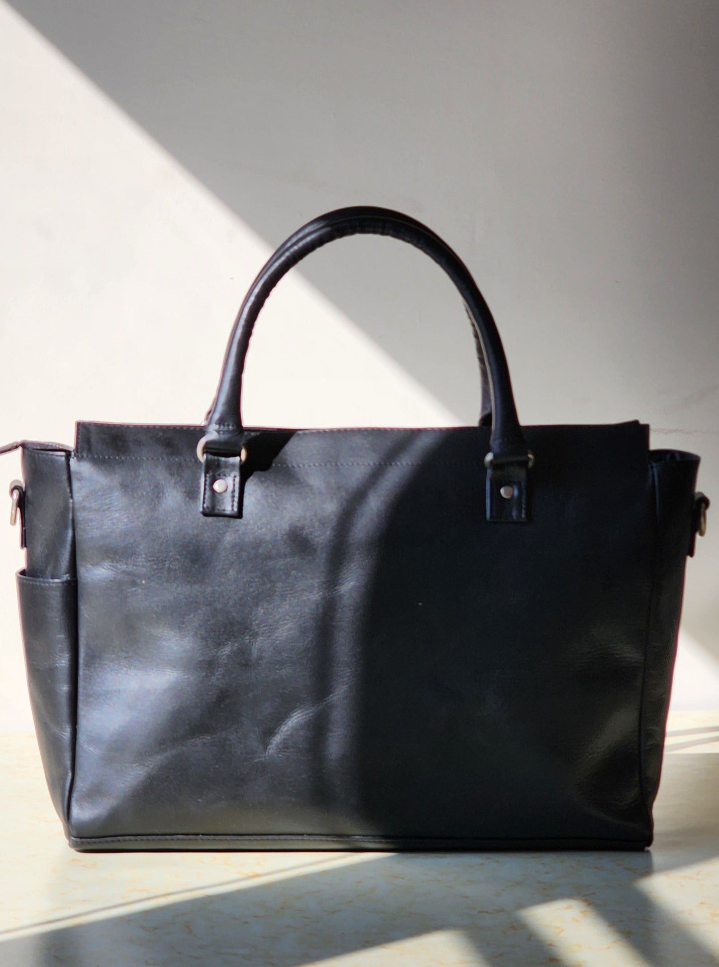 Olsen Tote – Classic Black