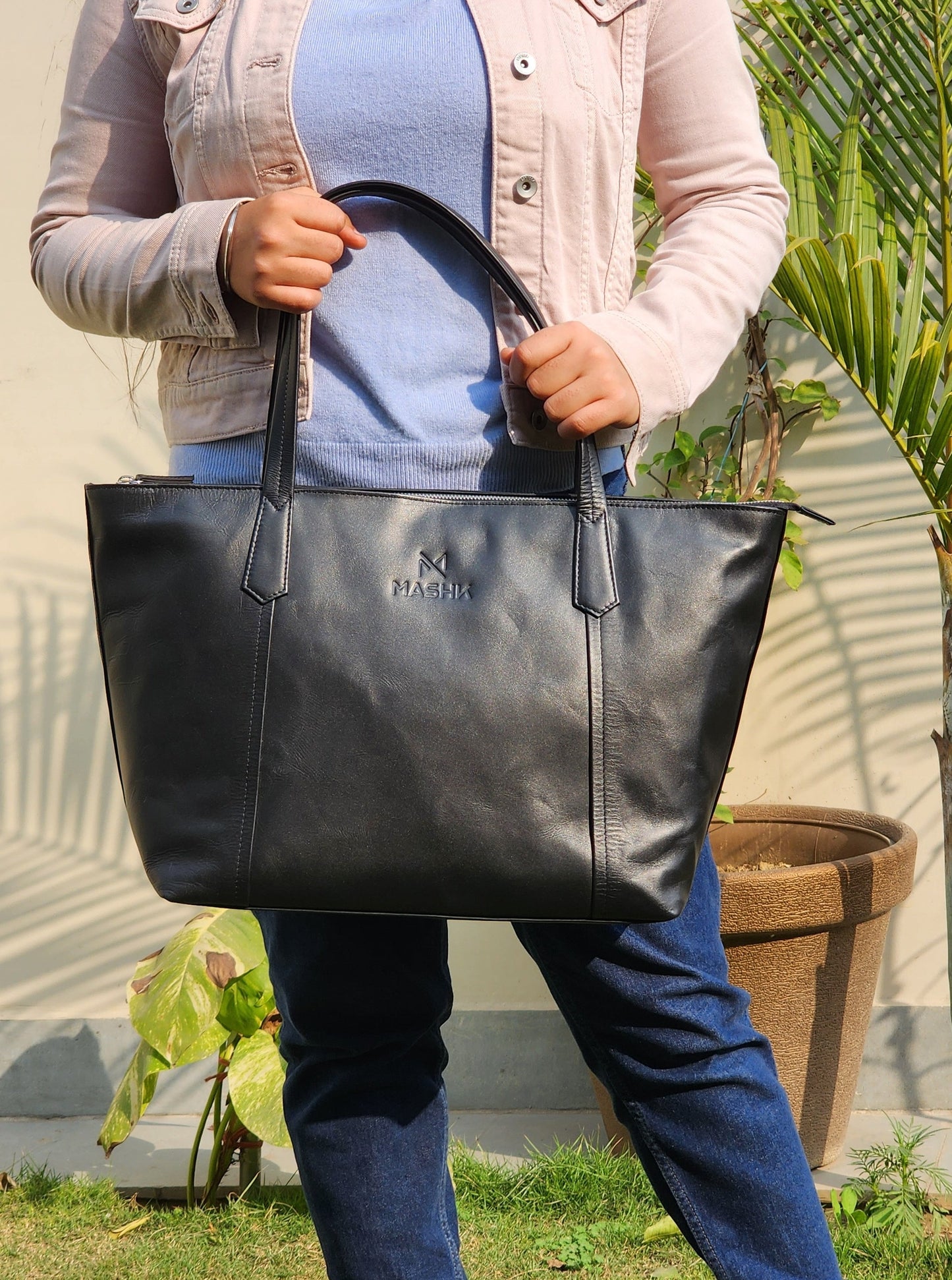 Diaz Tote – Classic Black